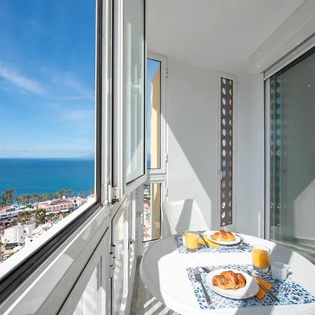 10d. Enchanting In Americas * Playa de las Americas (Tenerife)