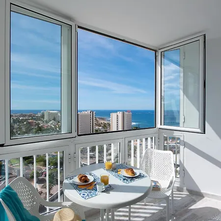 10d. Enchanting In Americas Playa de las Americas (Tenerife)